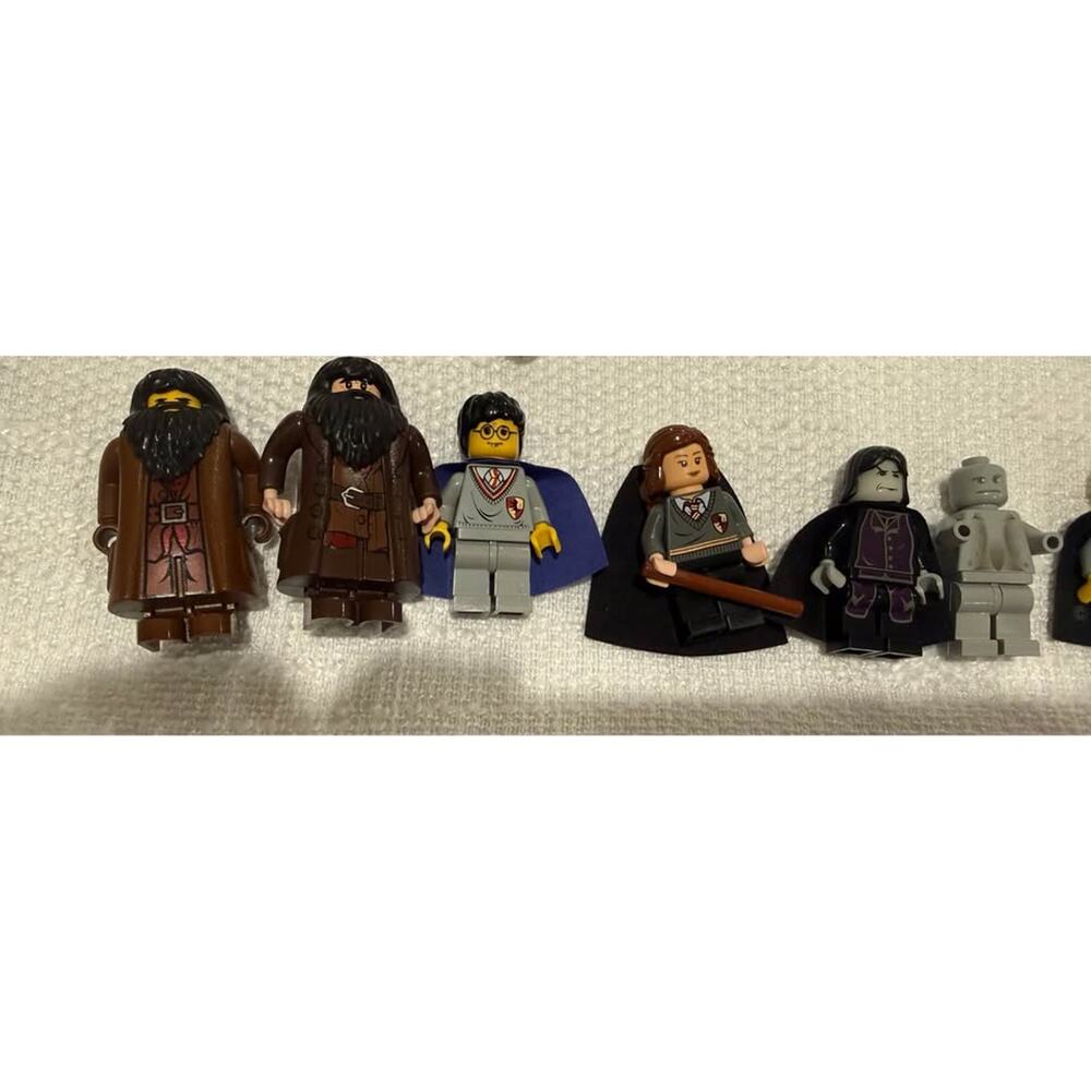 Lego Harry Potter Minifigures and Accessories - Picture 2 of 6